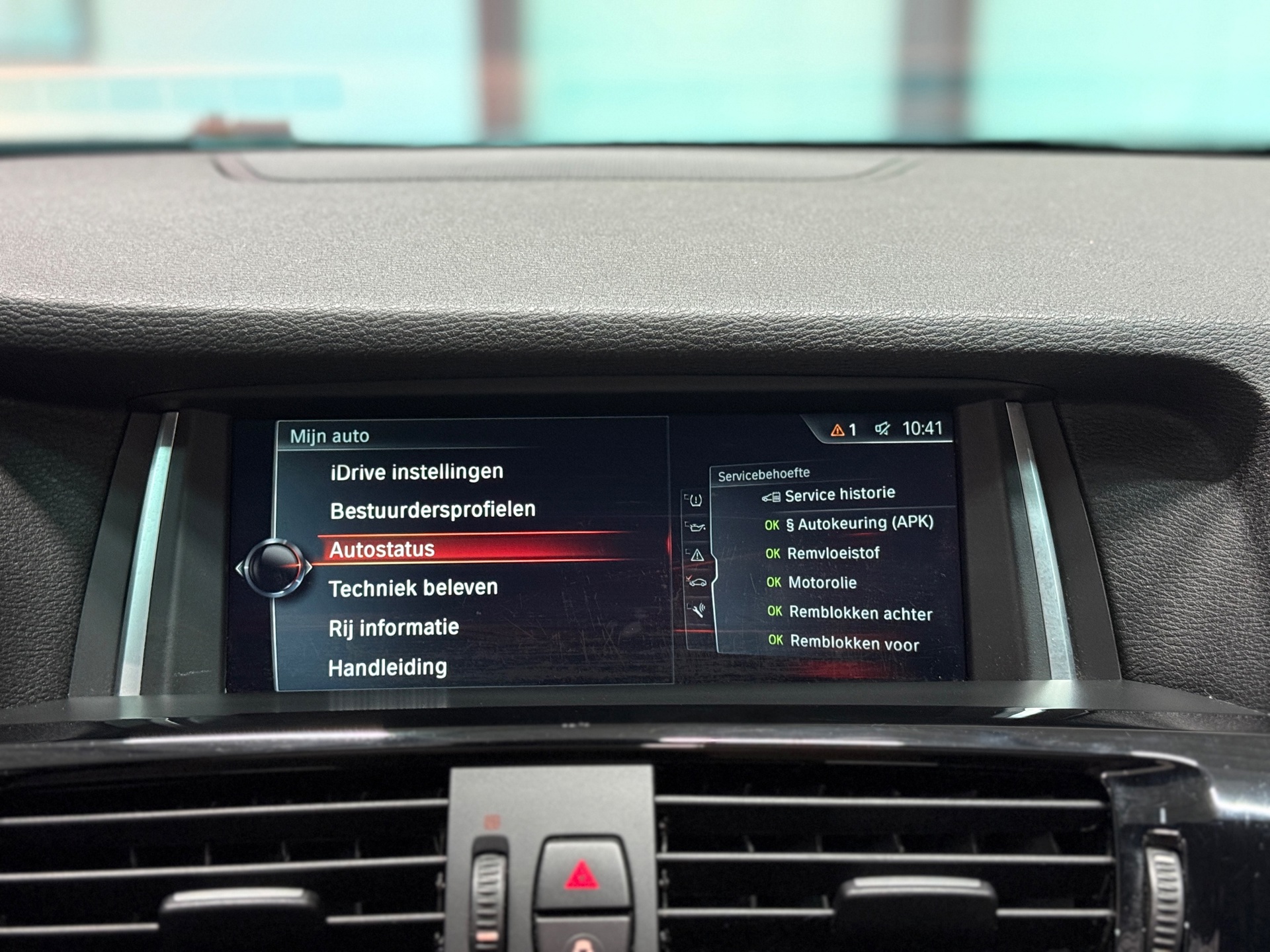 Foto van BMW X4 Xdrive20i