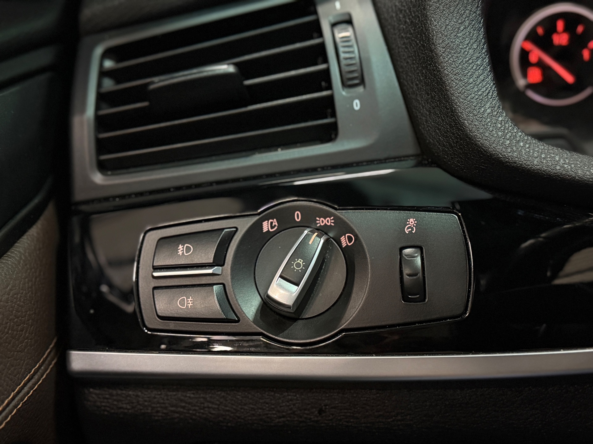 Foto van BMW X4 Xdrive20i