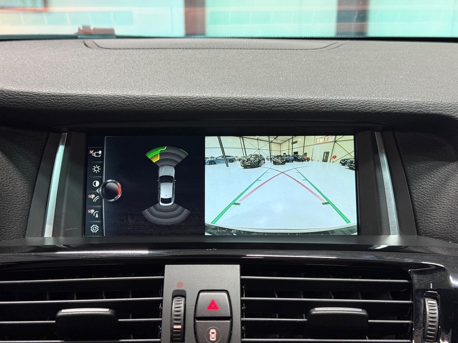 Foto van BMW X4 Xdrive20i