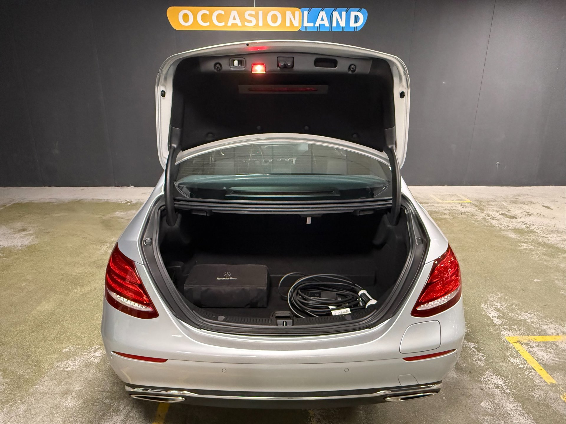 Foto van Mercedes-Benz E 350 E