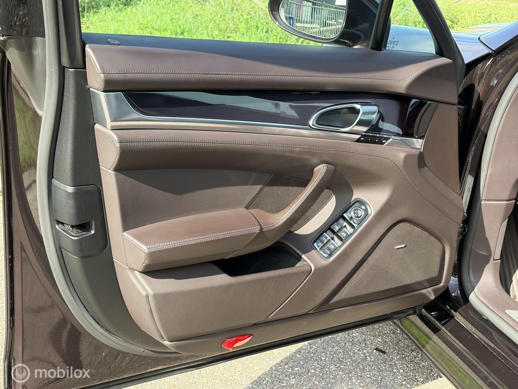 Foto van Porsche Panamera 4s