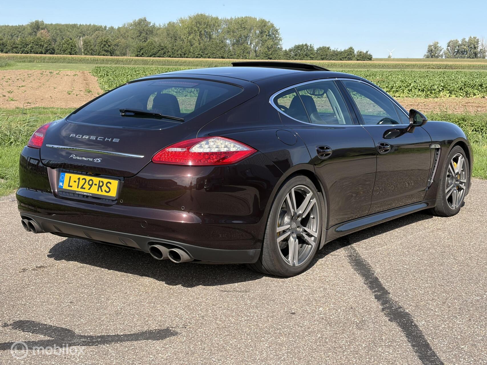 Foto van Porsche Panamera 4s