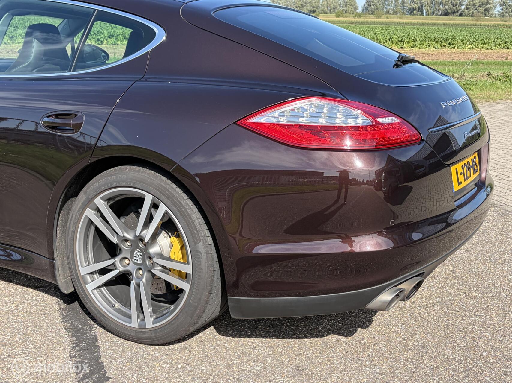 Foto van Porsche Panamera 4s