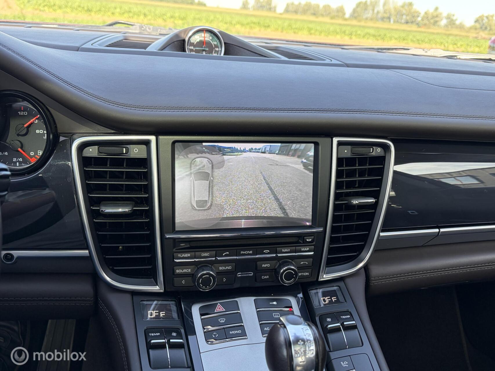 Foto van Porsche Panamera 4s