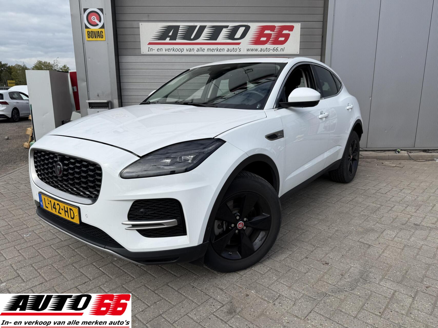 Jaguar Jaguar E-pace 1.5 P160 S Launch Edition Motor defect !! 2021 - voorkant