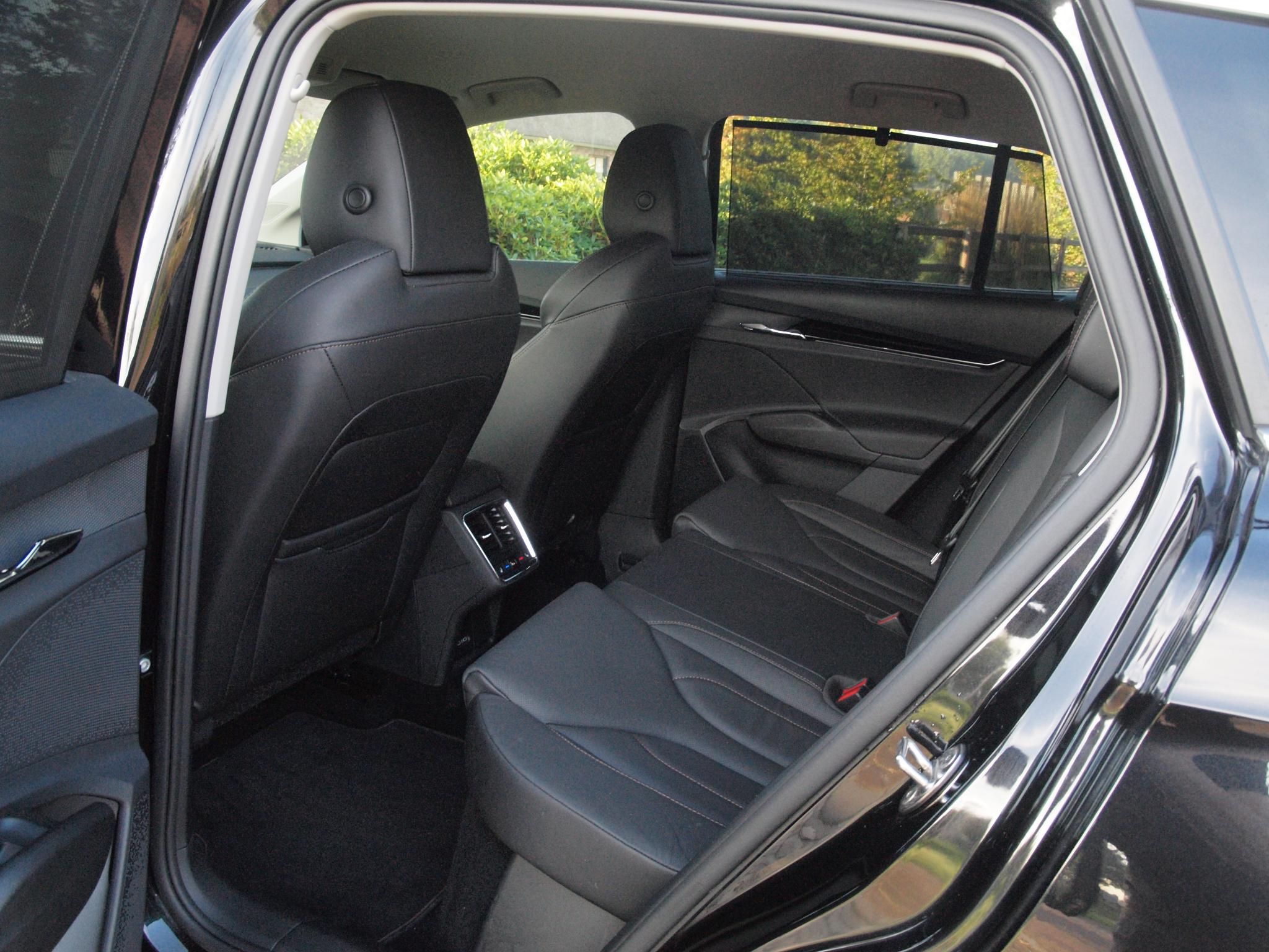 Foto van Skoda Enyaq 80
