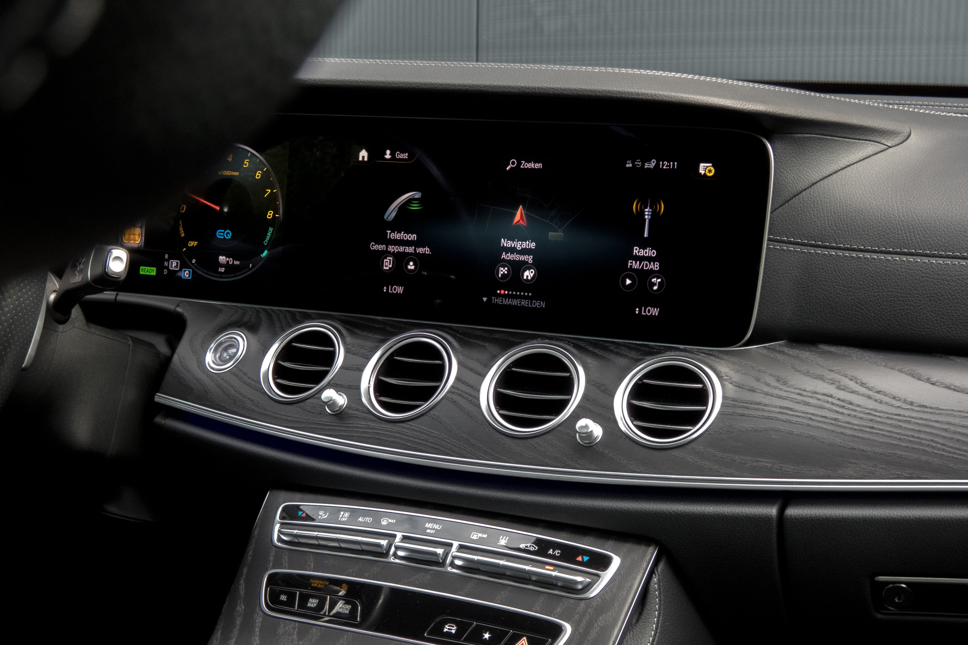 Foto van Mercedes-Benz E 300 E