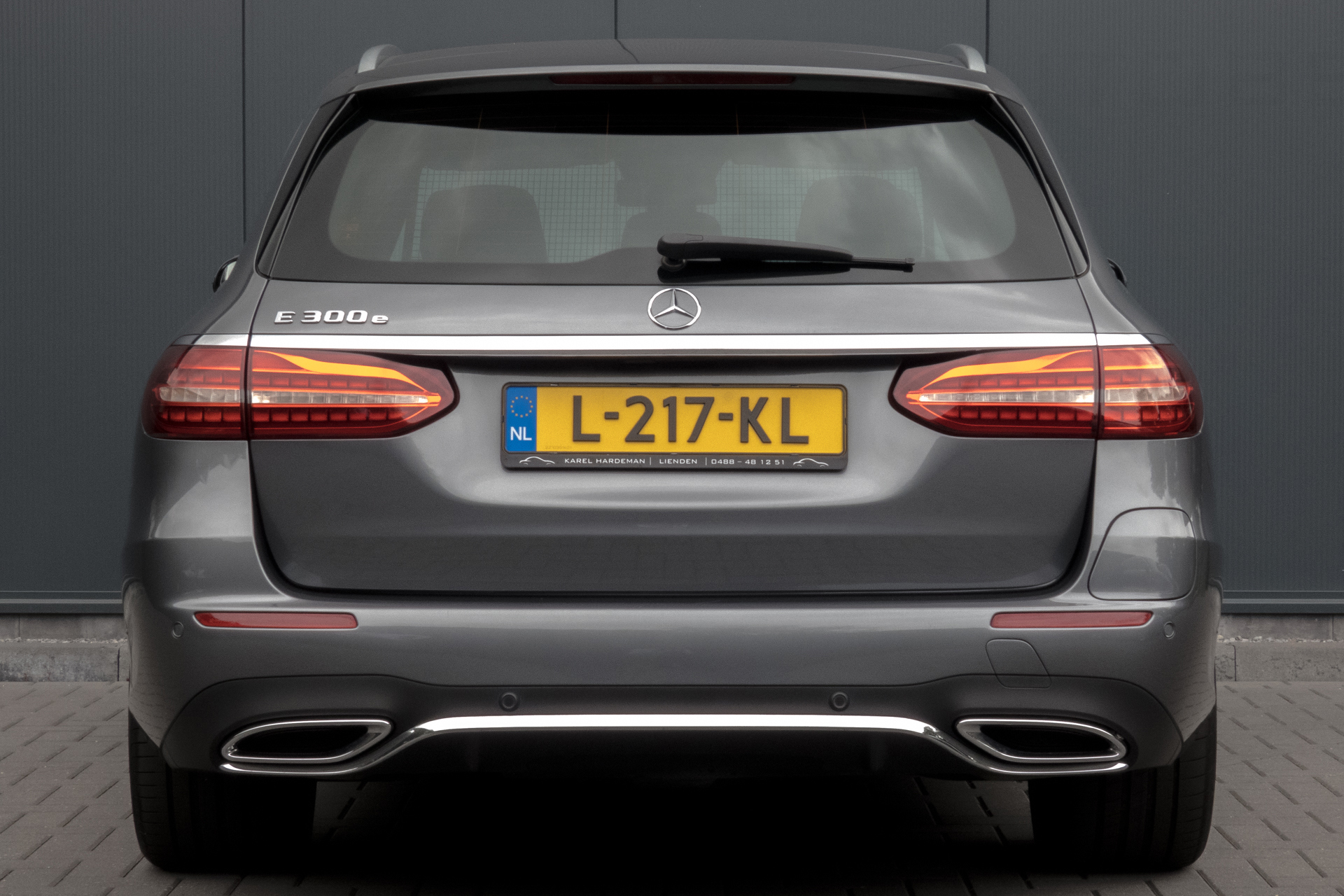 Foto van Mercedes-Benz E 300 E