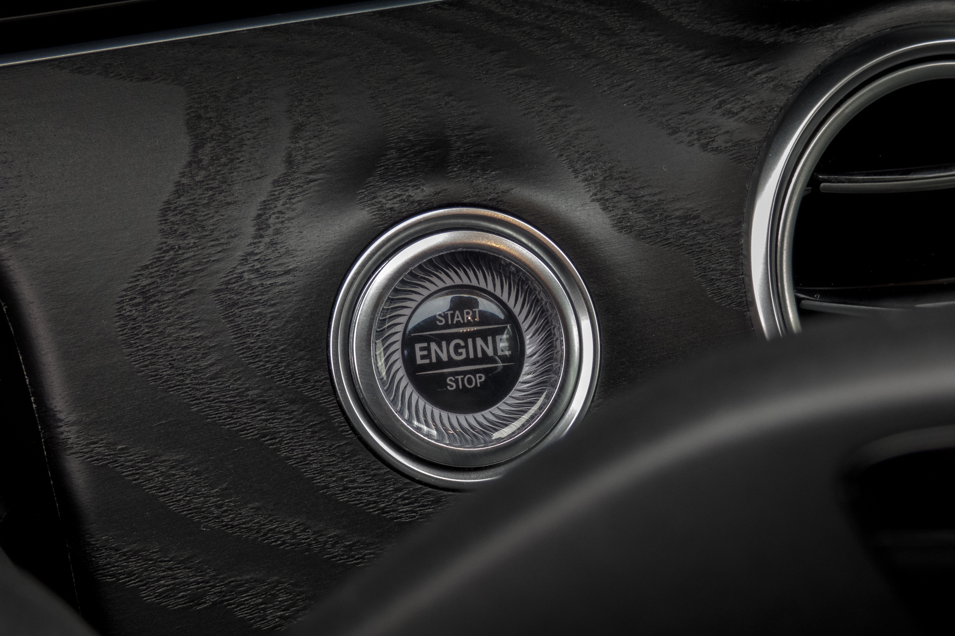 Foto van Mercedes-Benz E 300 E