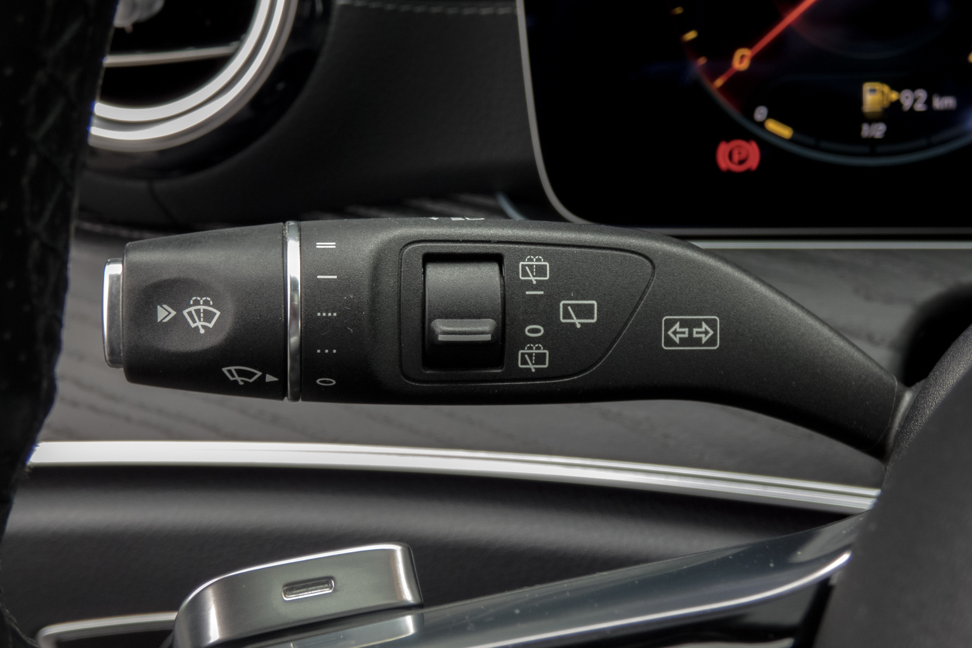 Foto van Mercedes-Benz E 300 E