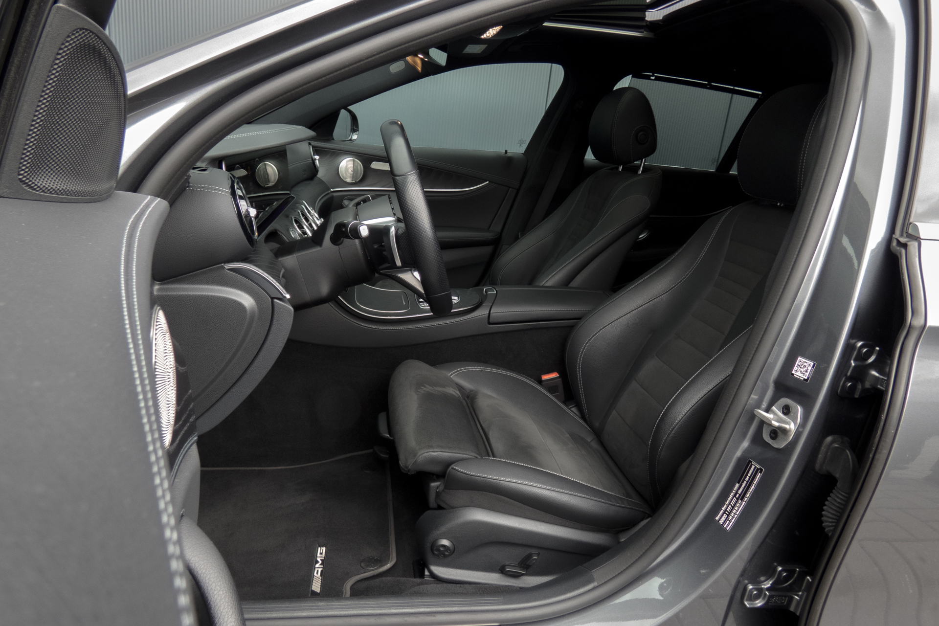 Foto van Mercedes-Benz E 300 E