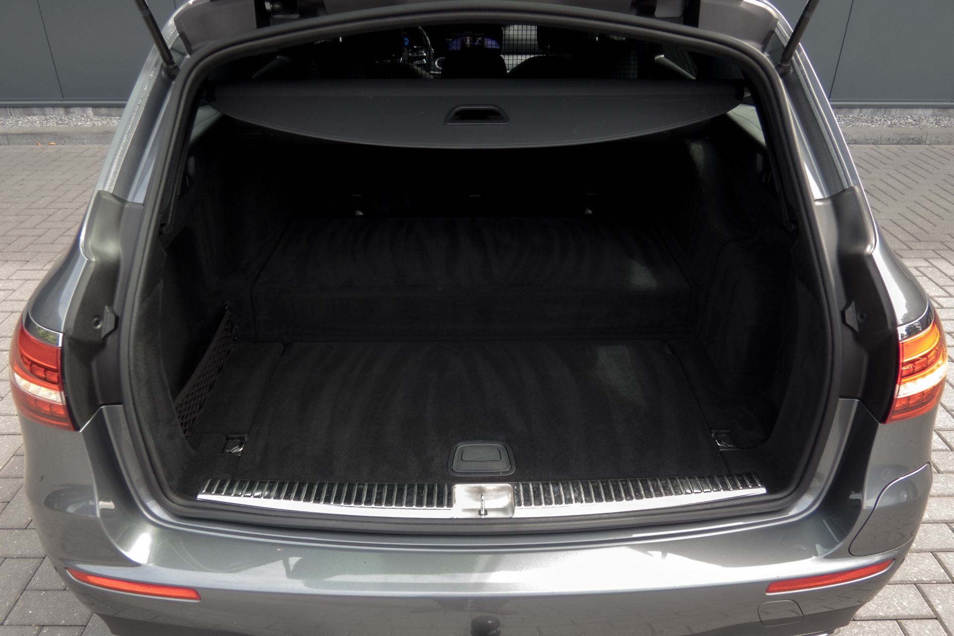 Foto van Mercedes-Benz E 300 E