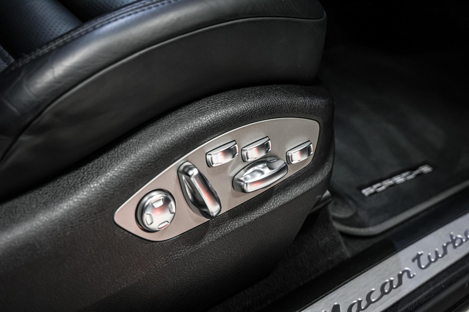 Foto van Porsche Macan Turbo