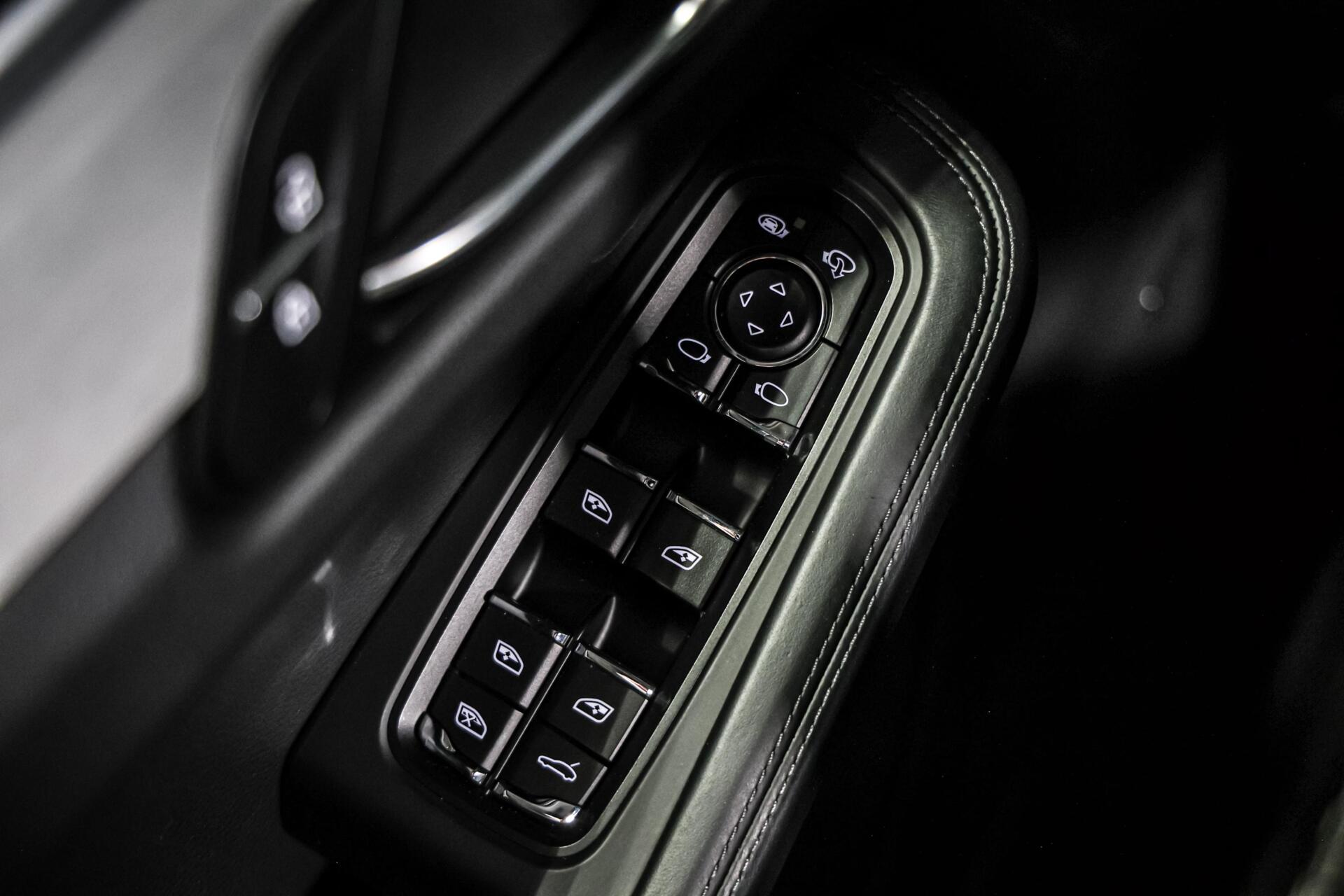 Foto van Porsche Macan Turbo