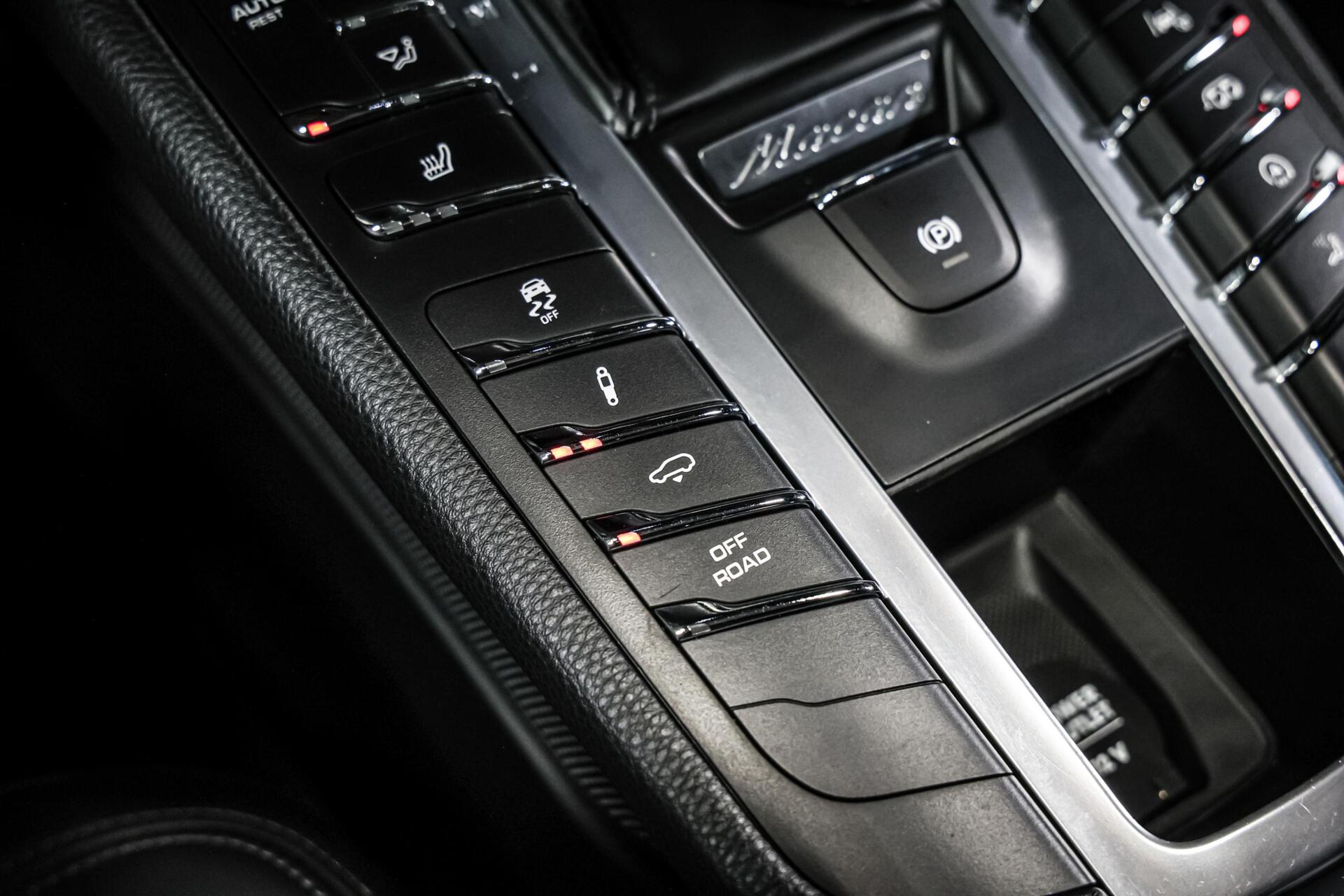 Foto van Porsche Macan Turbo