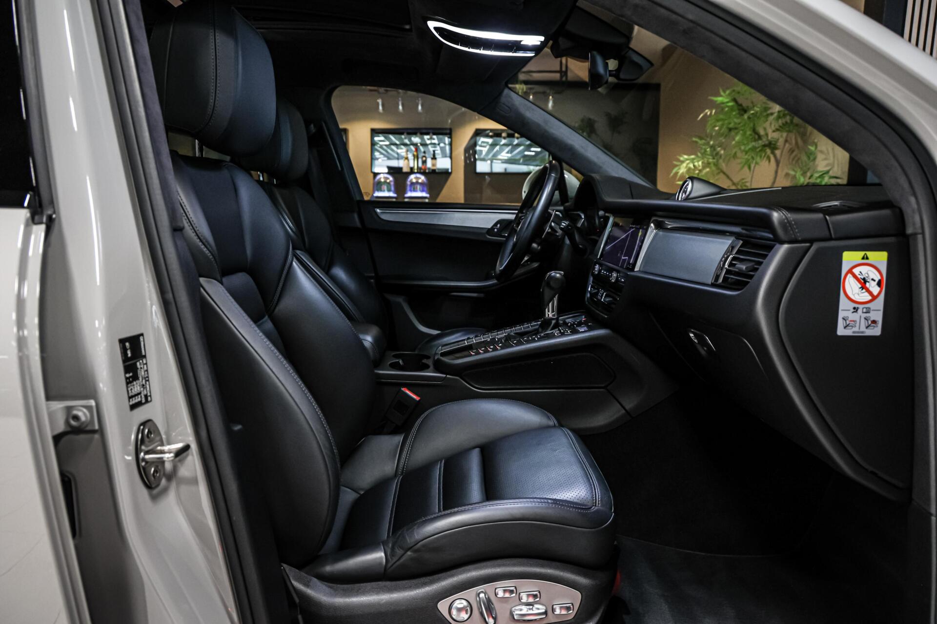 Foto van Porsche Macan Turbo