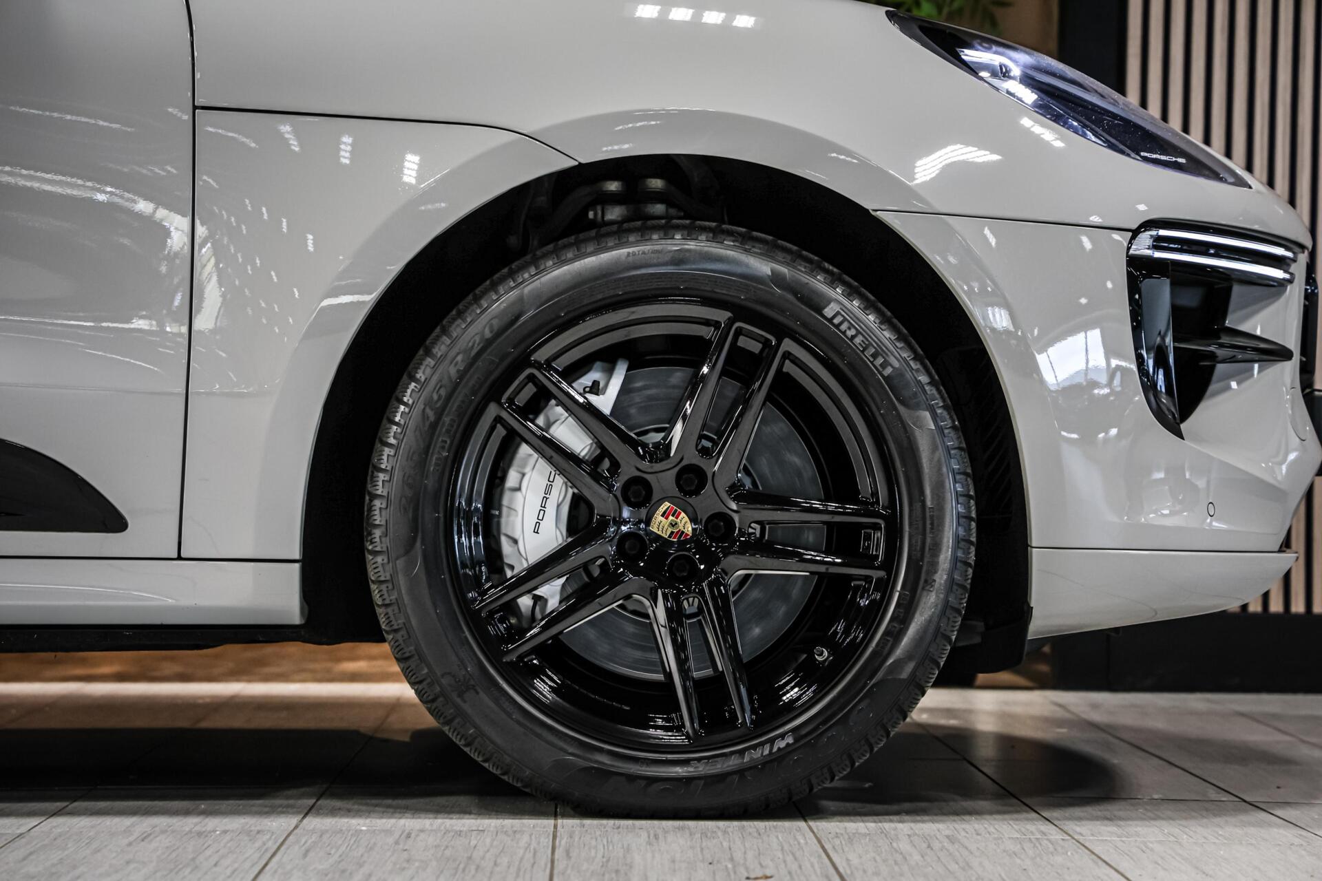 Foto van Porsche Macan Turbo