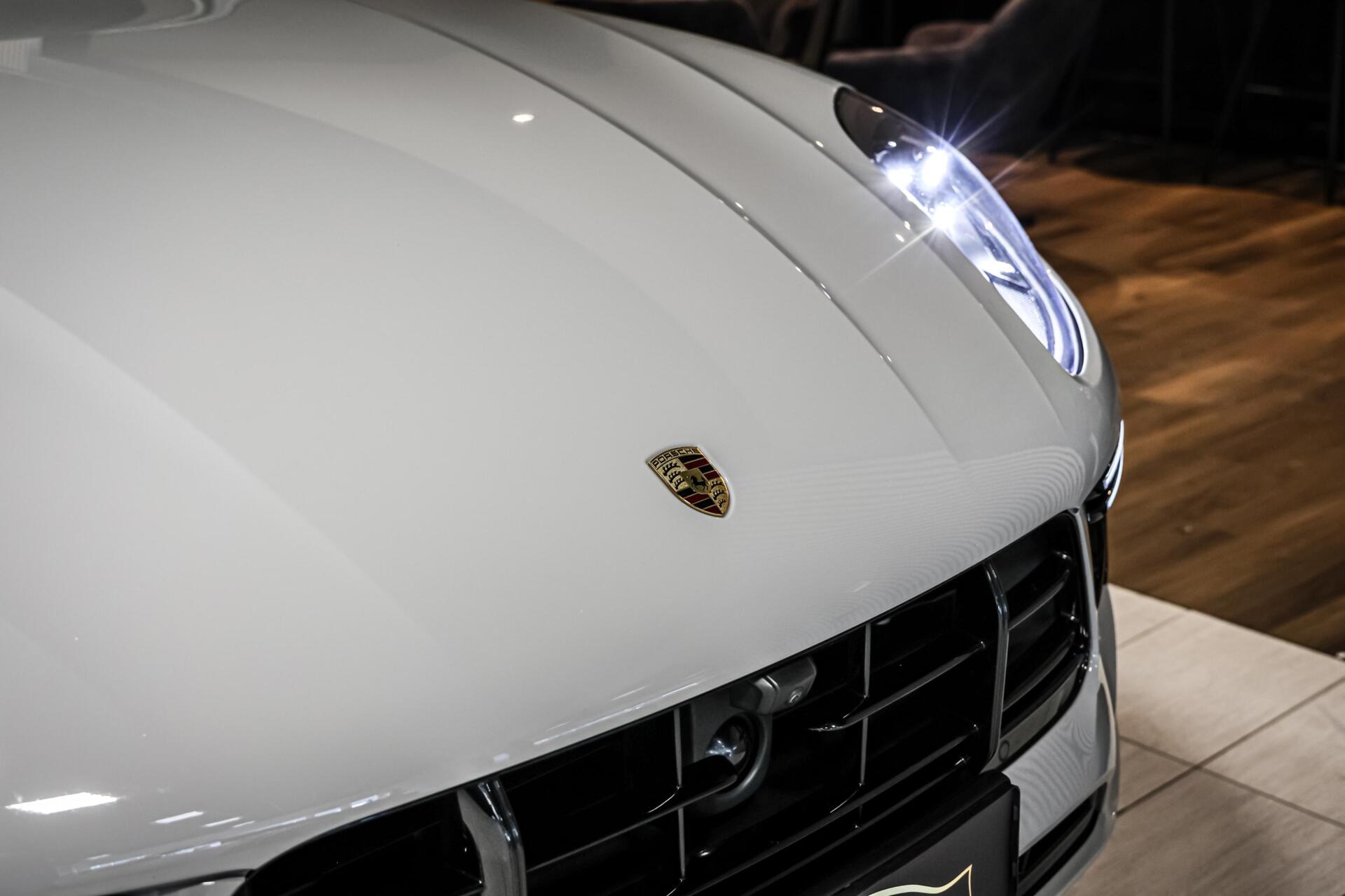 Foto van Porsche Macan Turbo