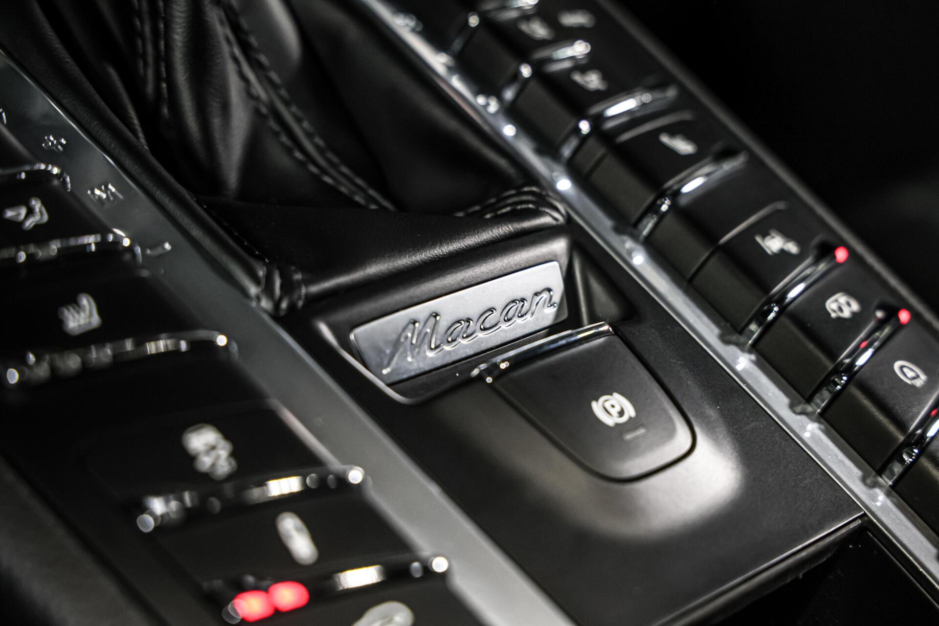 Foto van Porsche Macan Turbo
