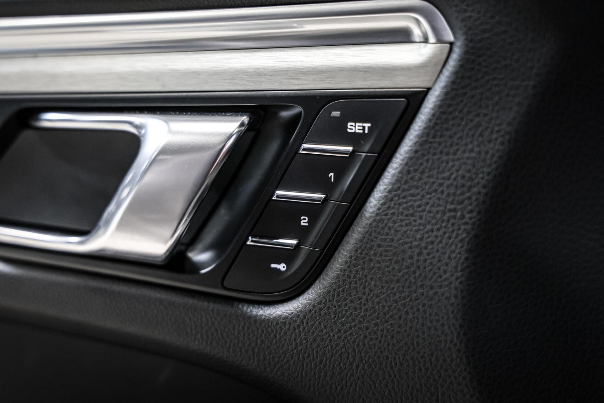 Foto van Porsche Macan Turbo
