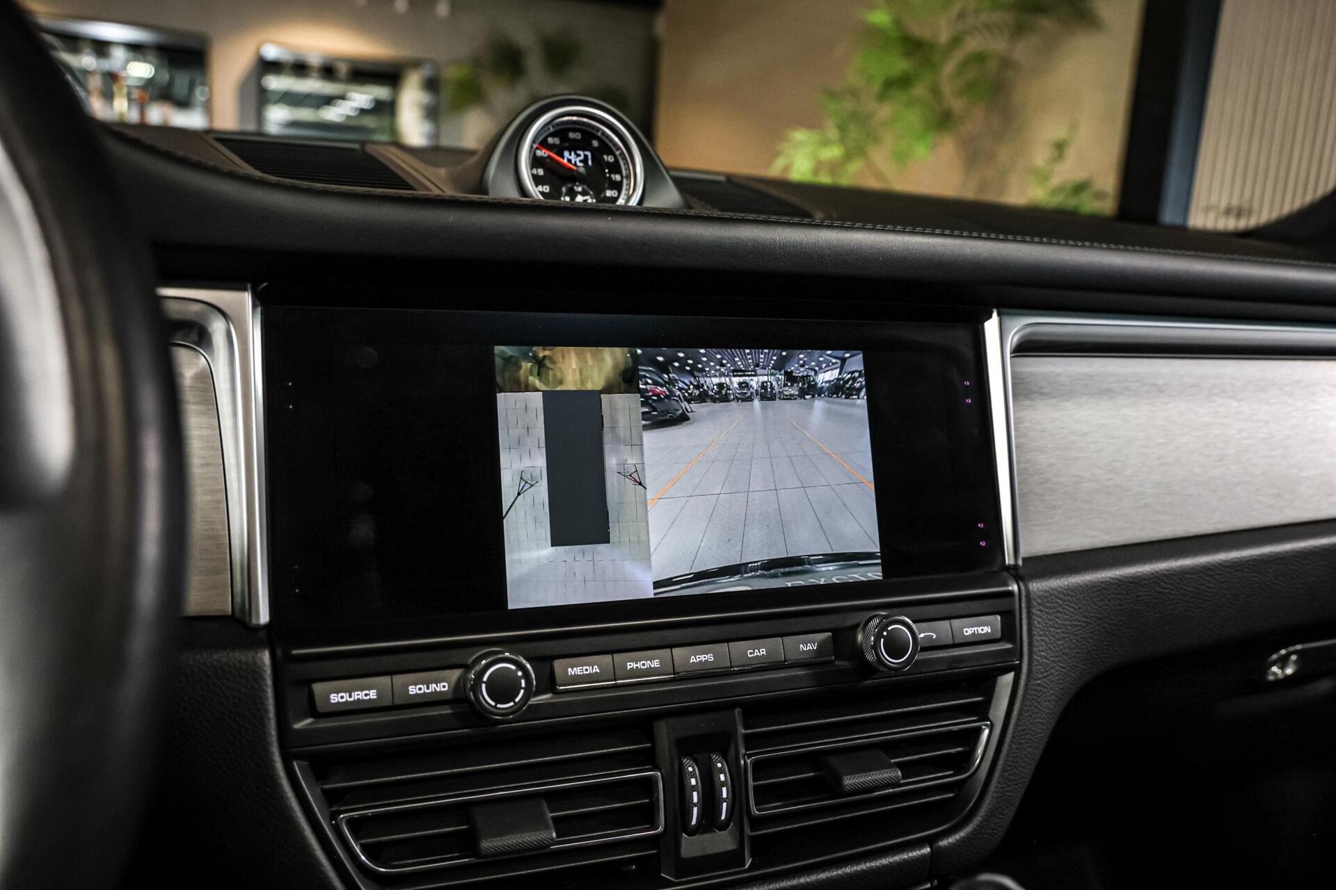 Foto van Porsche Macan Turbo