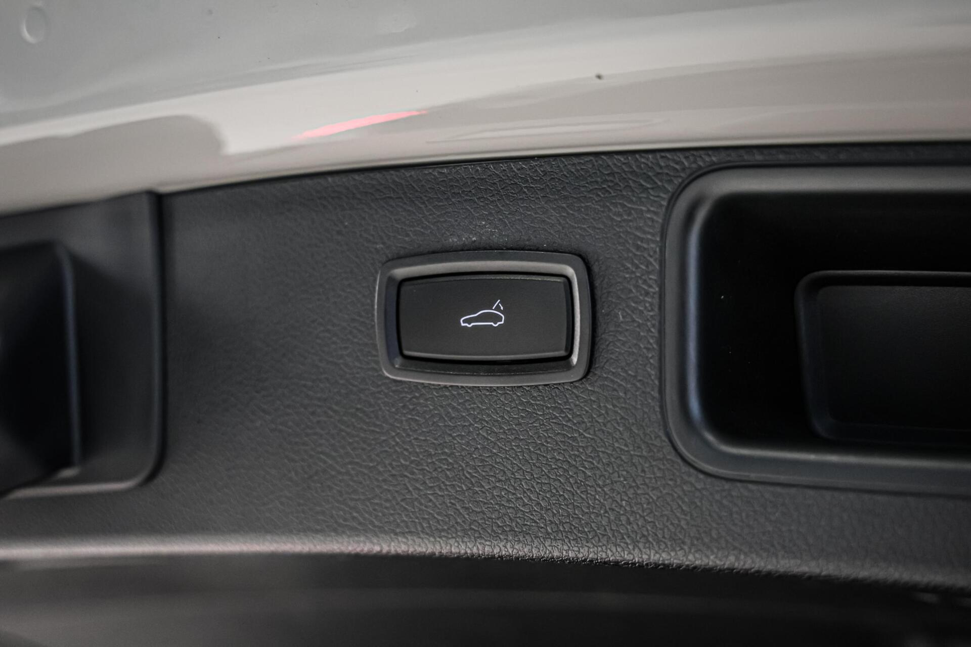 Foto van Porsche Macan Turbo
