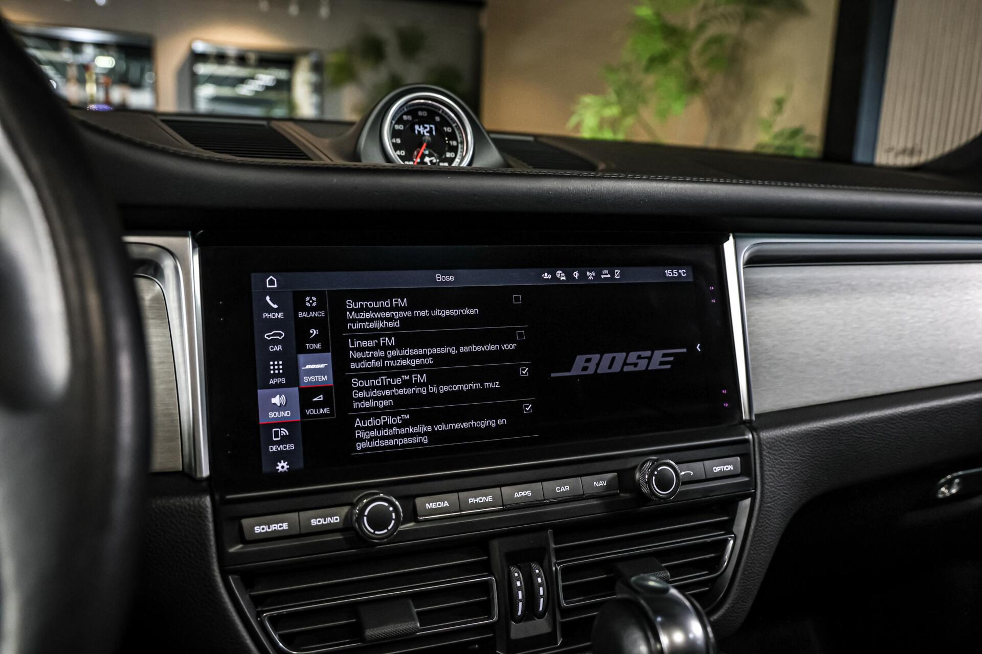 Foto van Porsche Macan Turbo