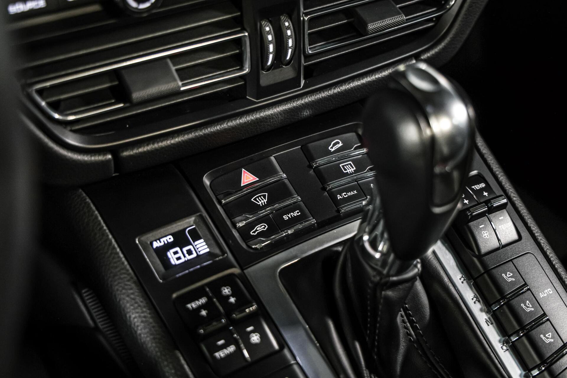 Foto van Porsche Macan Turbo