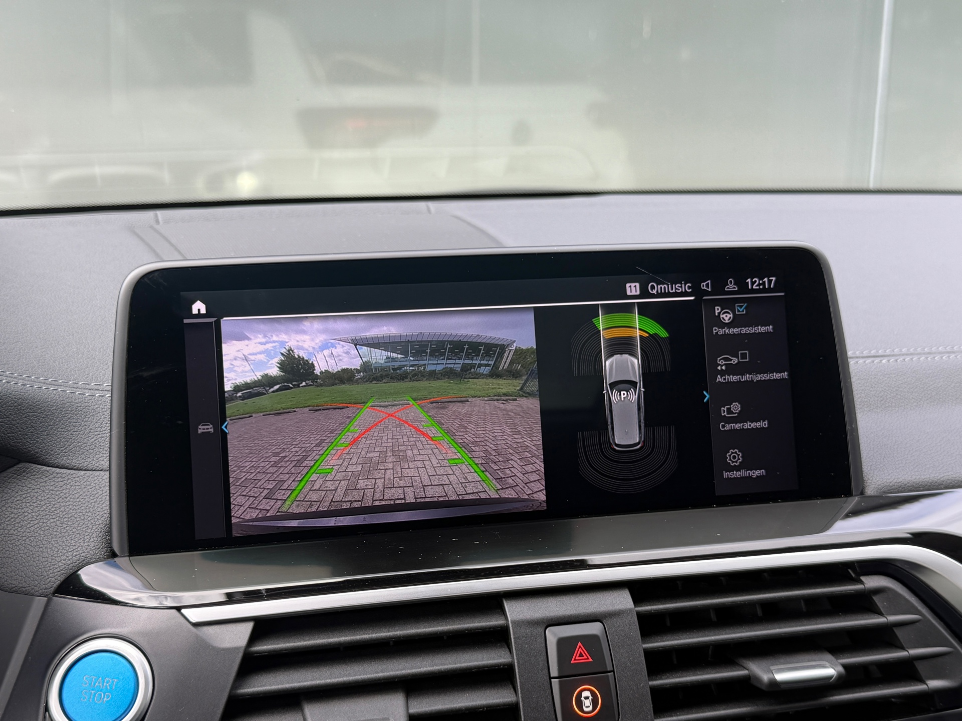 Foto van BMW Ix3