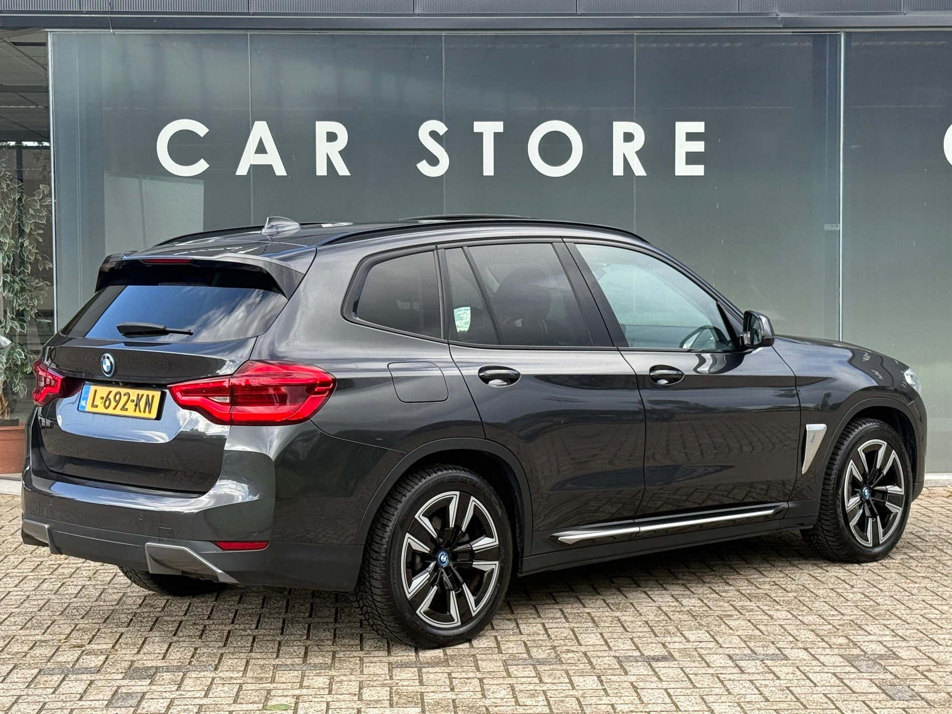 Foto van BMW Ix3