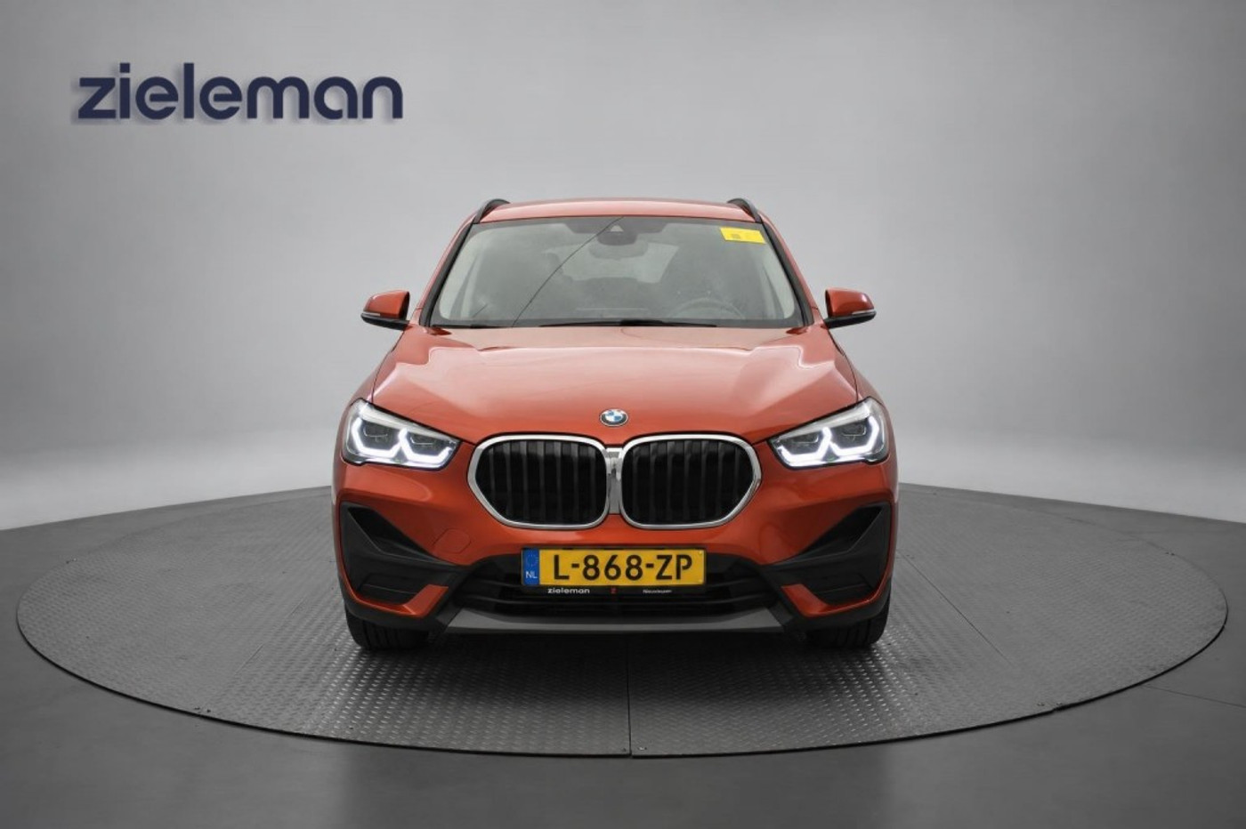 Foto van BMW X1 Sdrive18i