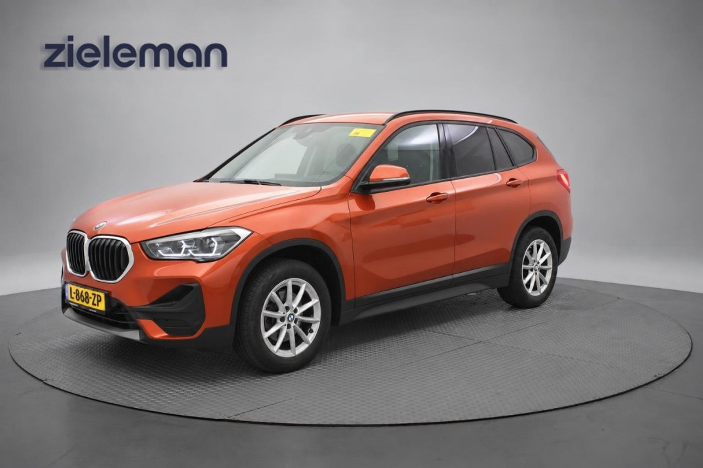 Foto van BMW X1 Sdrive18i