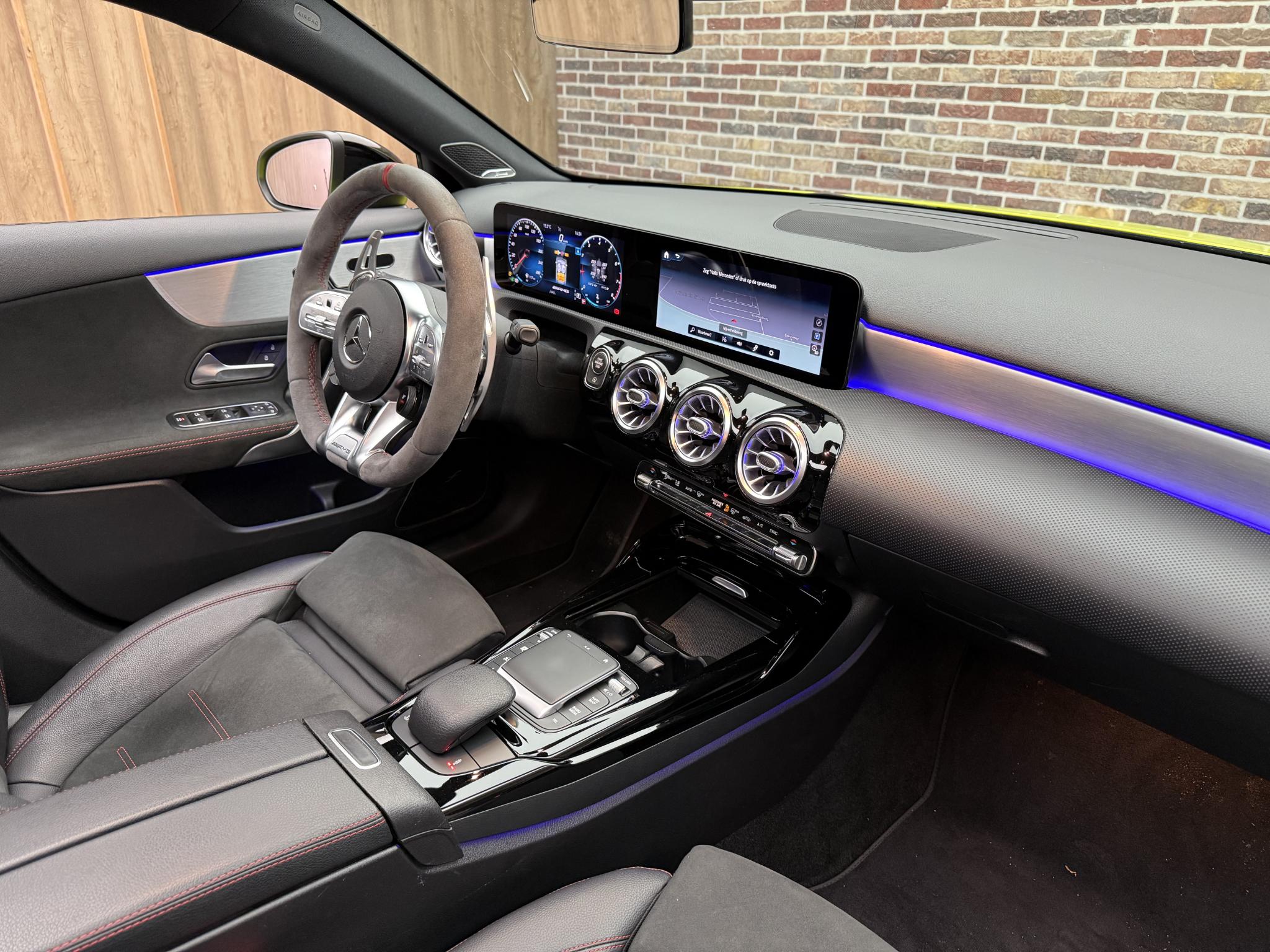 Foto van Mercedes-Benz AMG A 35
