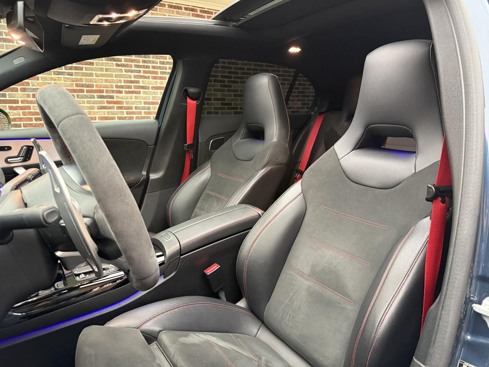 Foto van Mercedes-Benz AMG A 35
