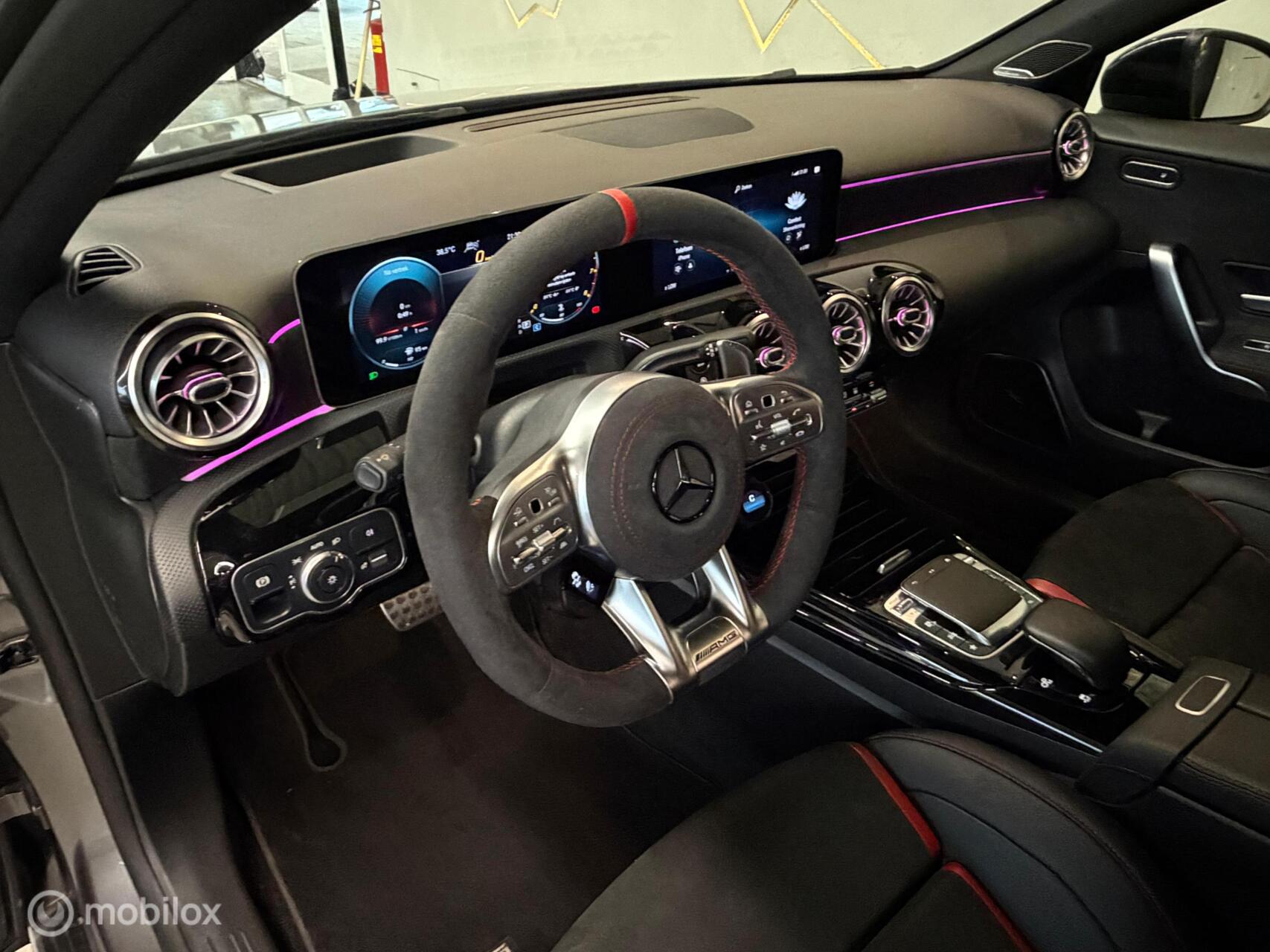 Foto van Mercedes-Benz AMG A 35