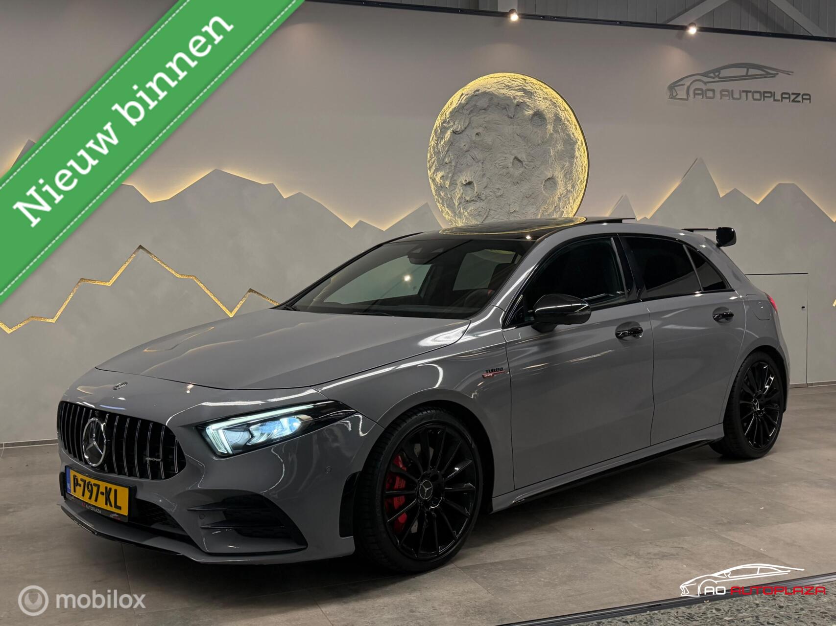 Mercedes-Benz AMG A 35 AMG 35 4MATIC Edition 1 Panorama/Kuip/Burmester/HUD/Nardo 2019 - voorkant