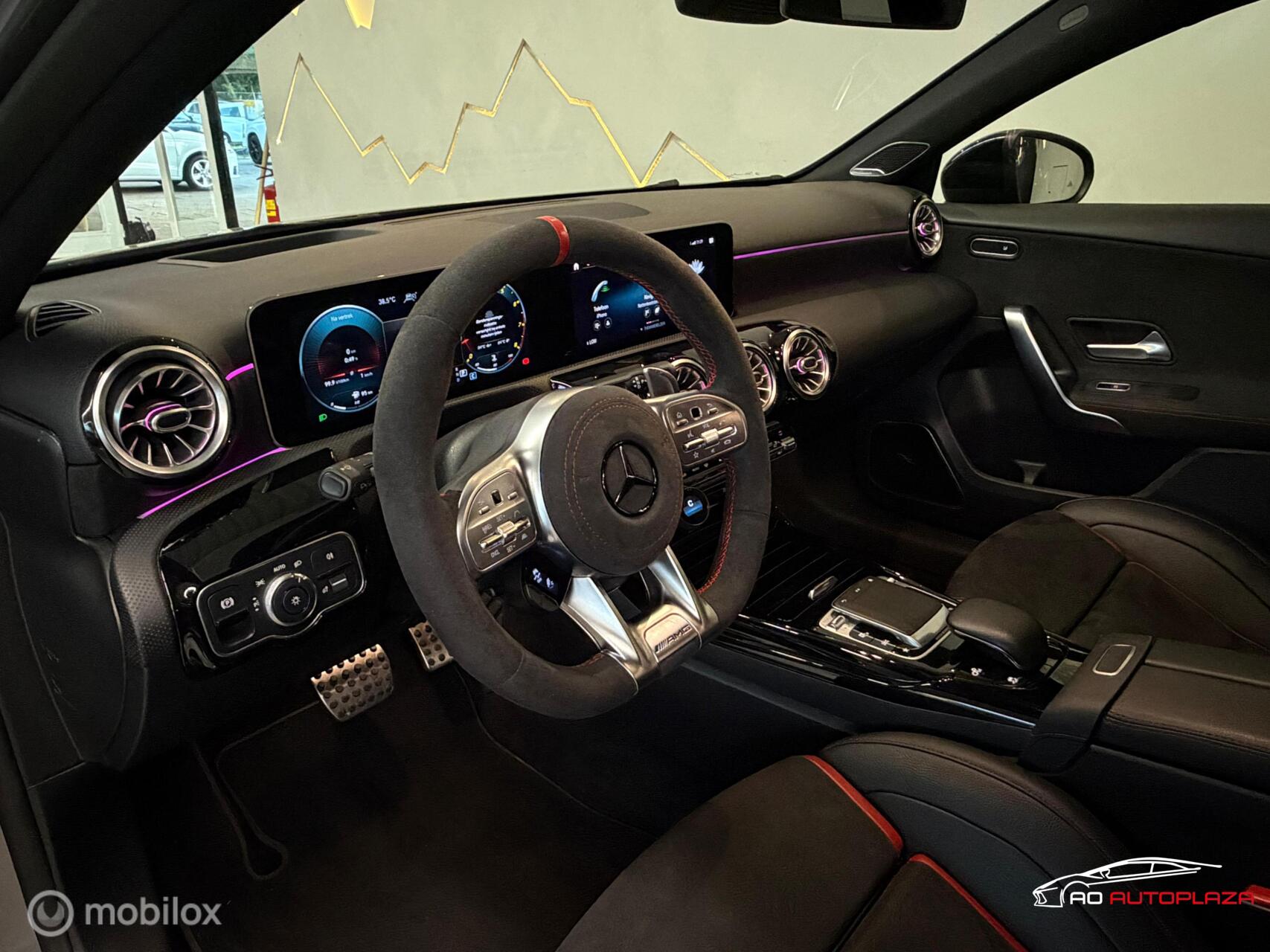 Foto van Mercedes-Benz AMG A 35