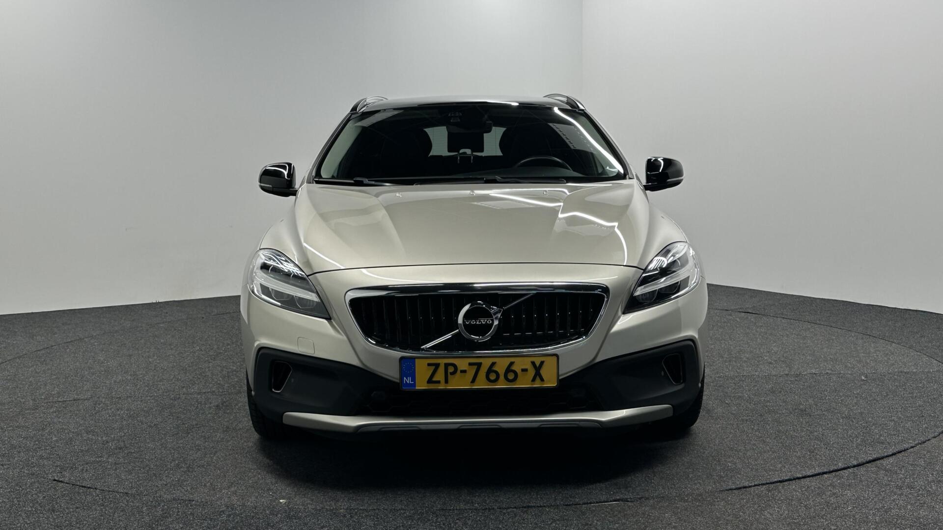 Foto van Volvo V40 Cross Country