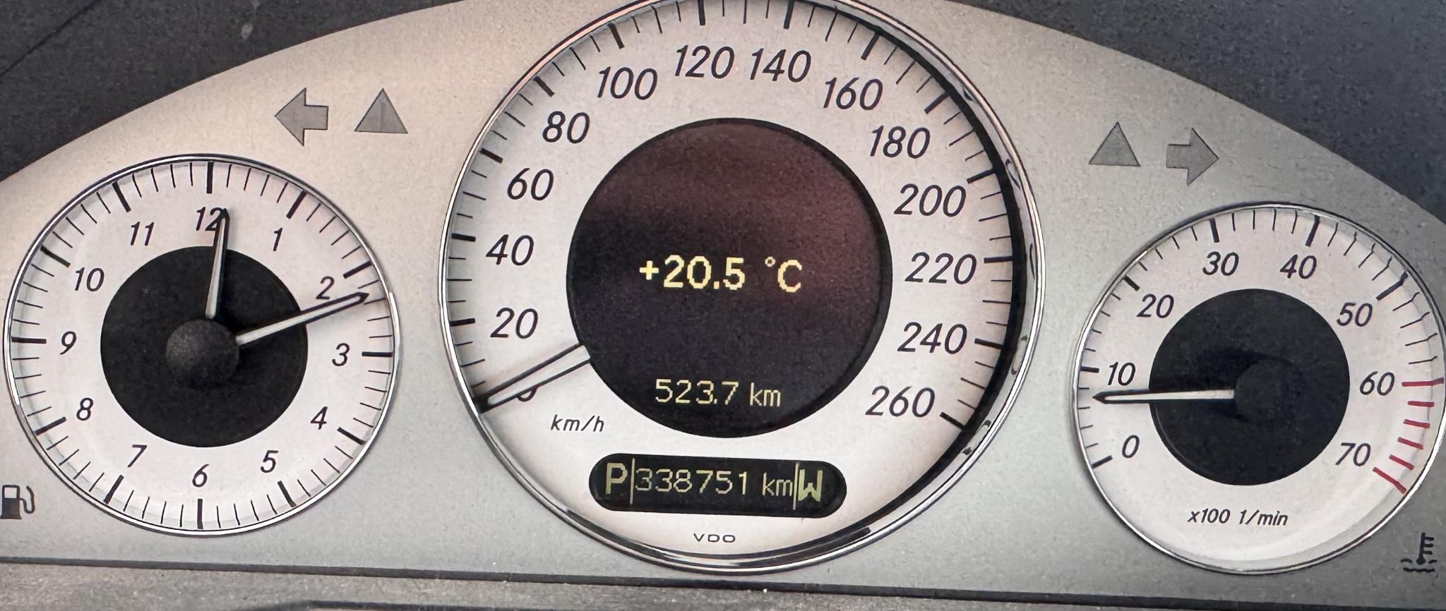 Foto van Mercedes-Benz E 240