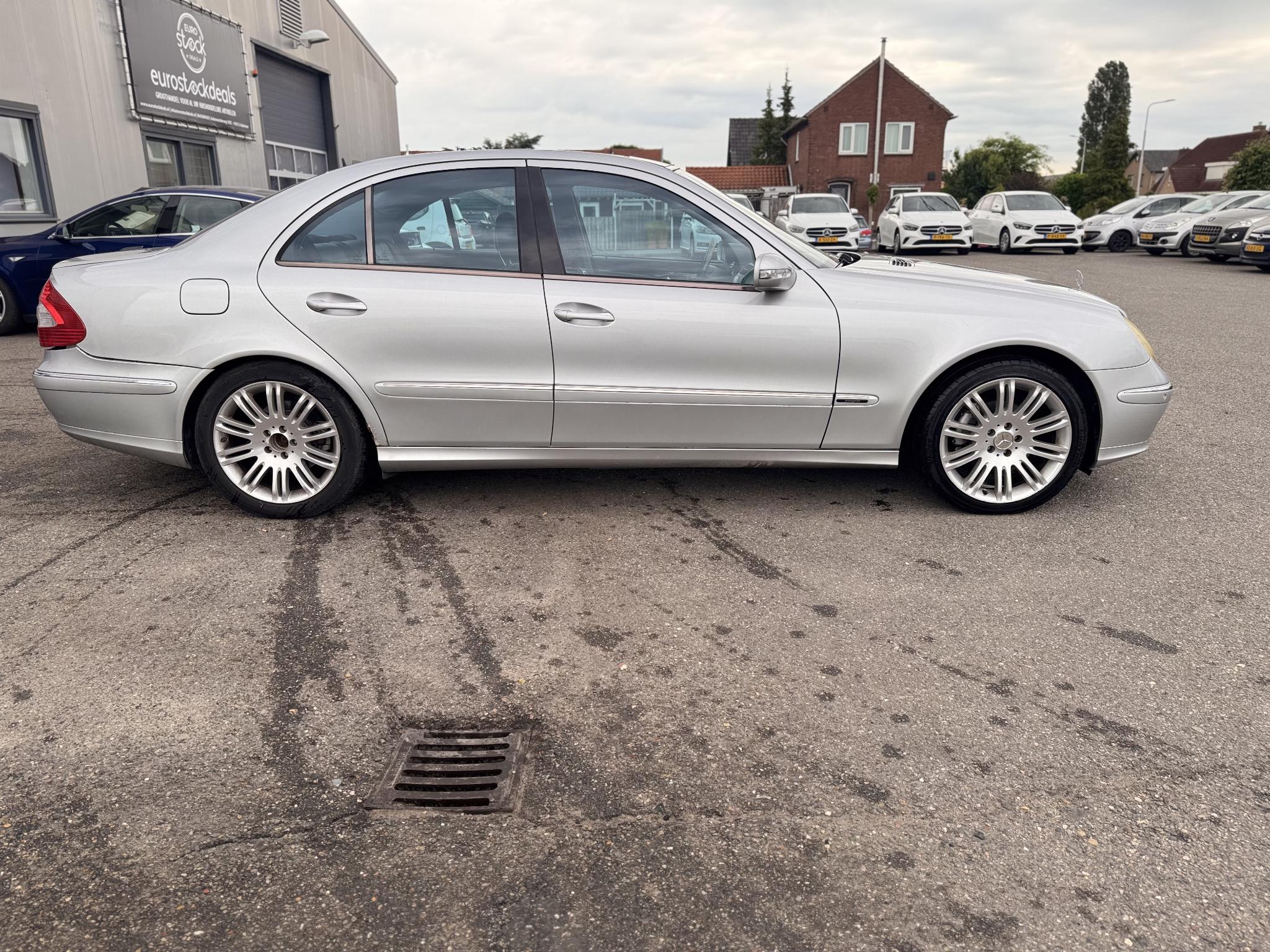 Foto van Mercedes-Benz E 240