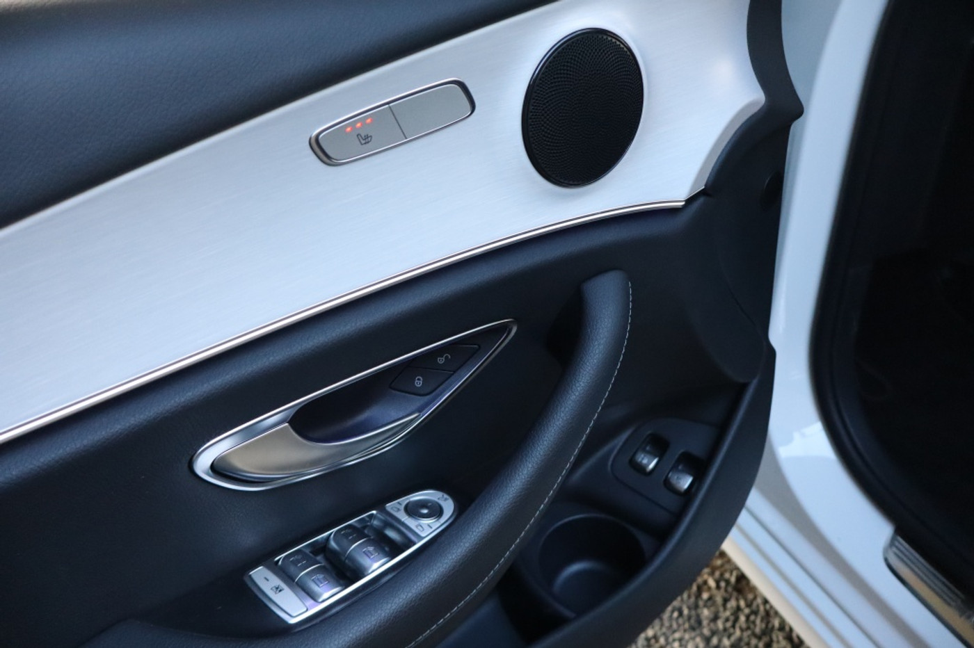 Foto van Mercedes-Benz E 300 E