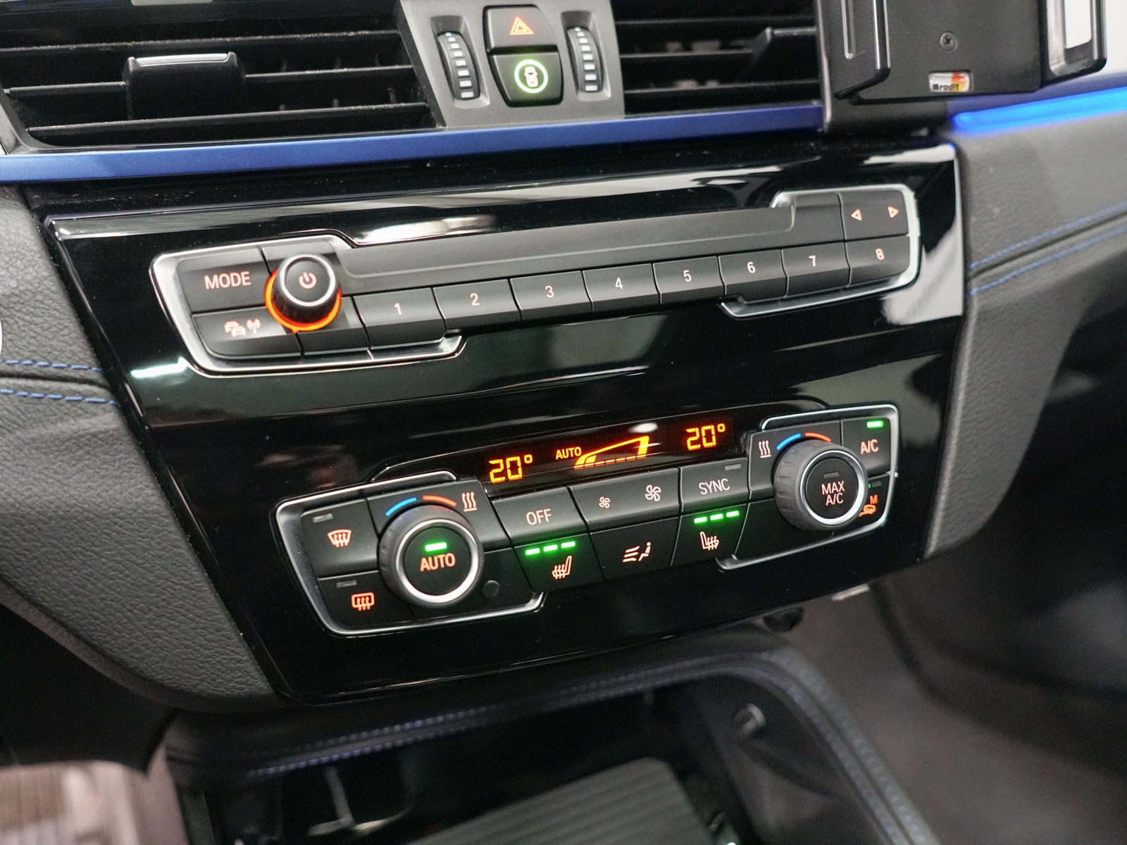 Foto van BMW X1 Xdrive20i
