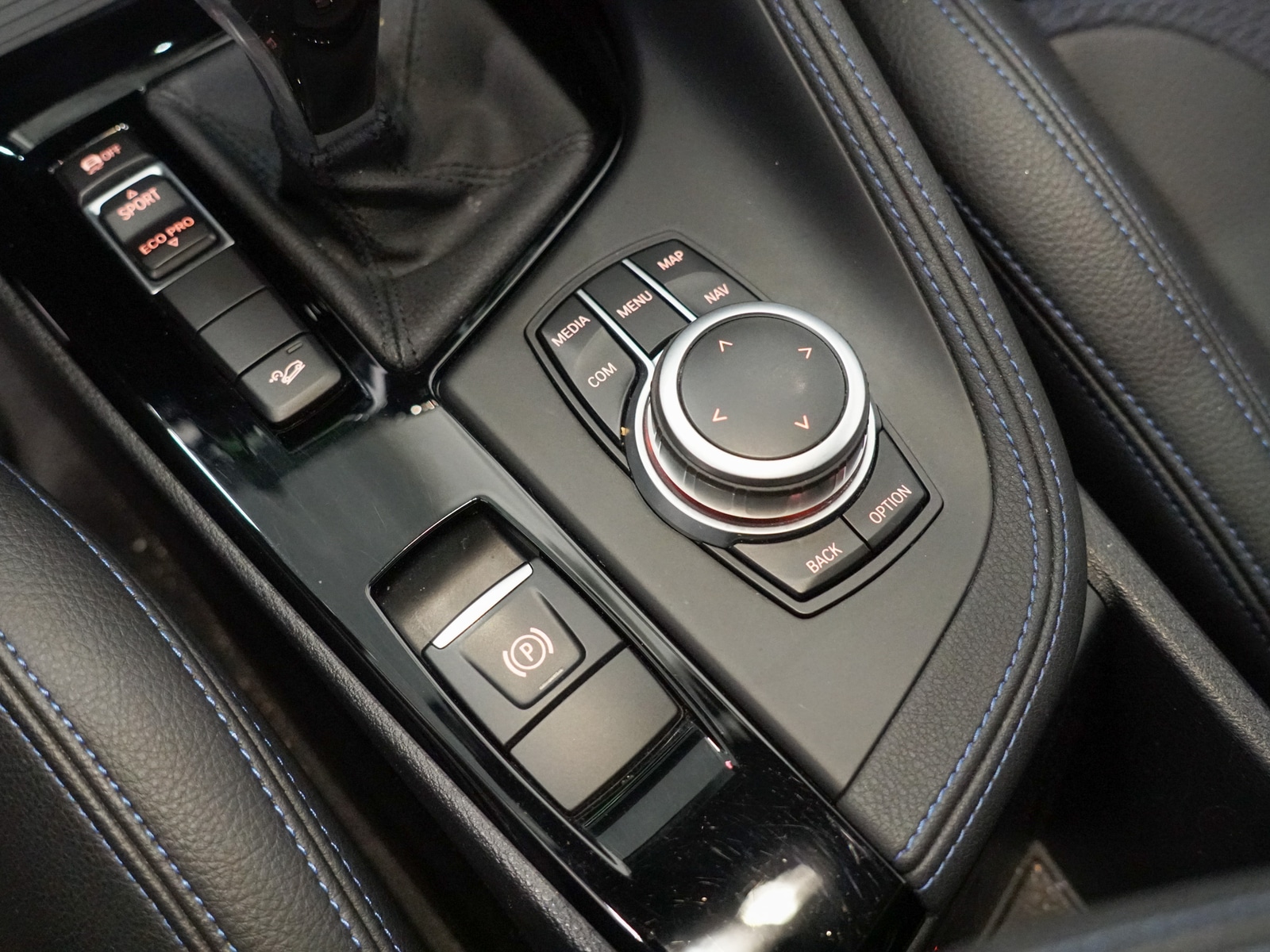 Foto van BMW X1 Xdrive20i