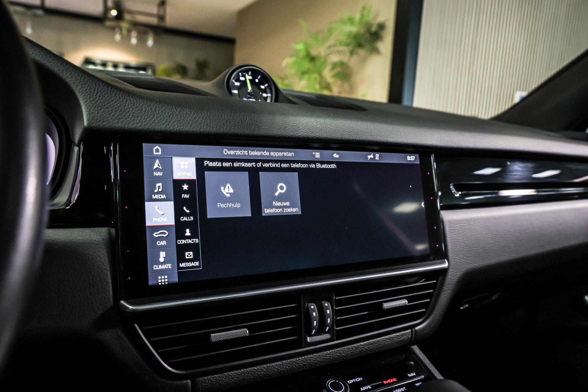 Foto van Porsche Cayenne E-hybrid