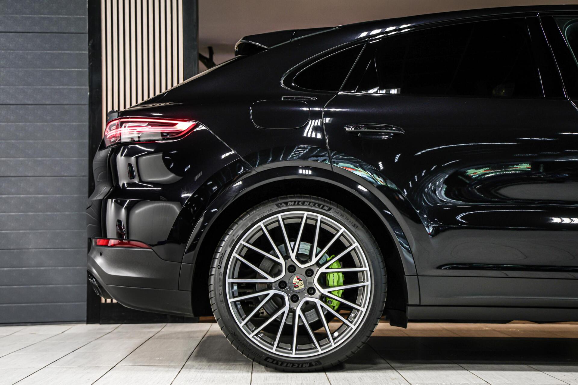 Foto van Porsche Cayenne E-hybrid