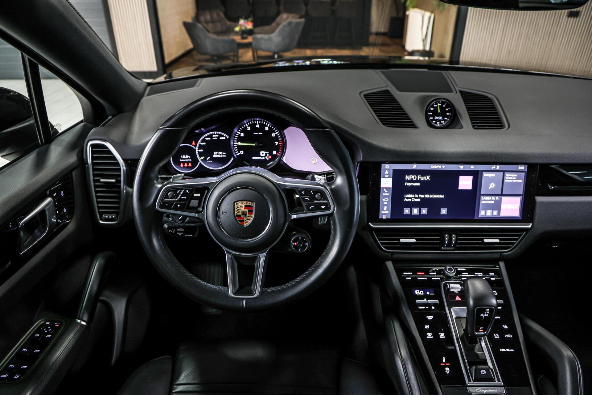 Foto van Porsche Cayenne E-hybrid