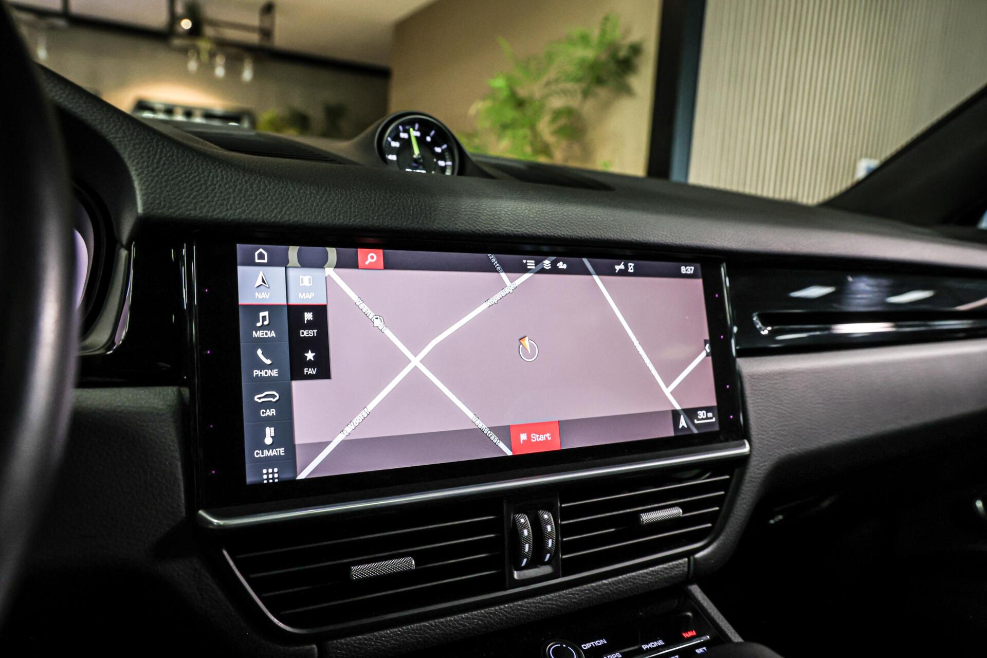 Foto van Porsche Cayenne E-hybrid