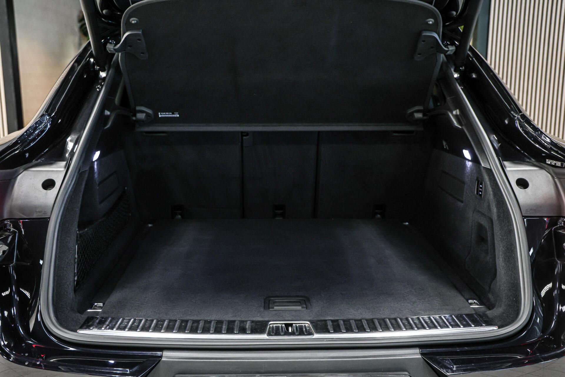 Foto van Porsche Cayenne E-hybrid