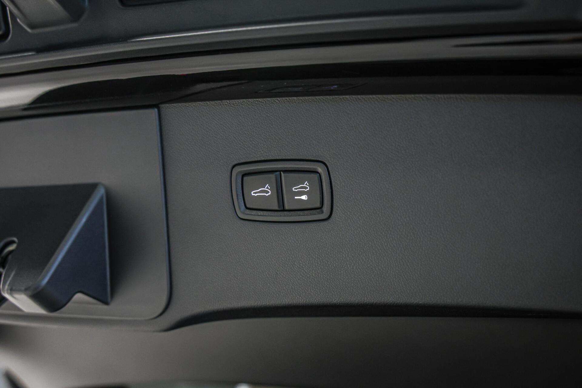 Foto van Porsche Cayenne E-hybrid