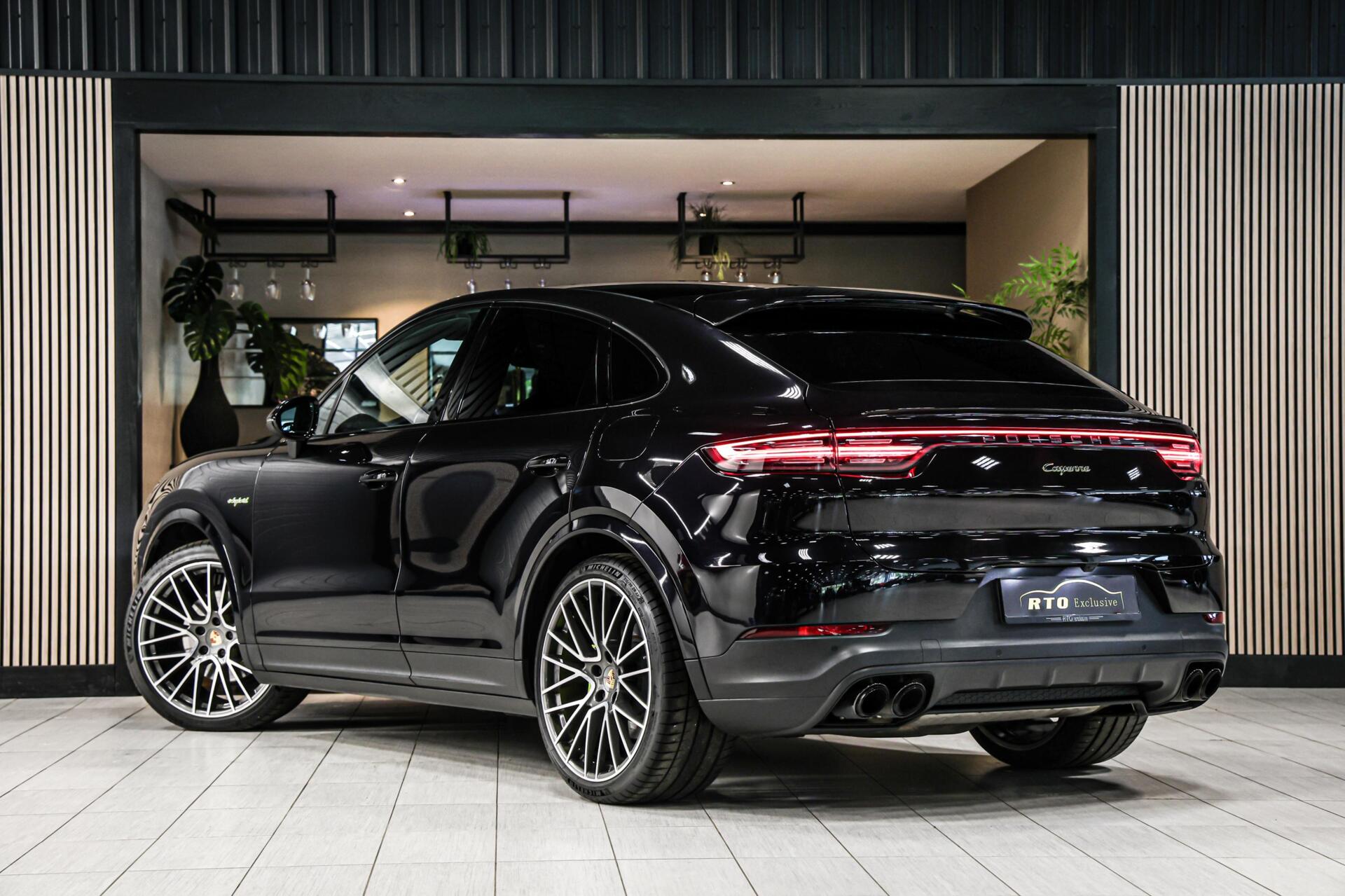 Foto van Porsche Cayenne E-hybrid